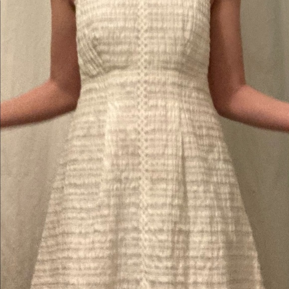 White summer dress - Picture 3 of 6